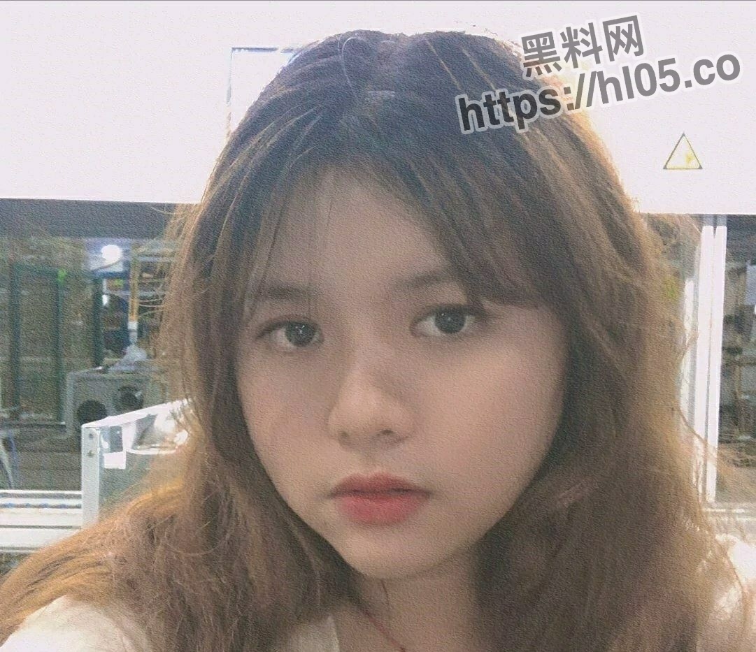 1081X933