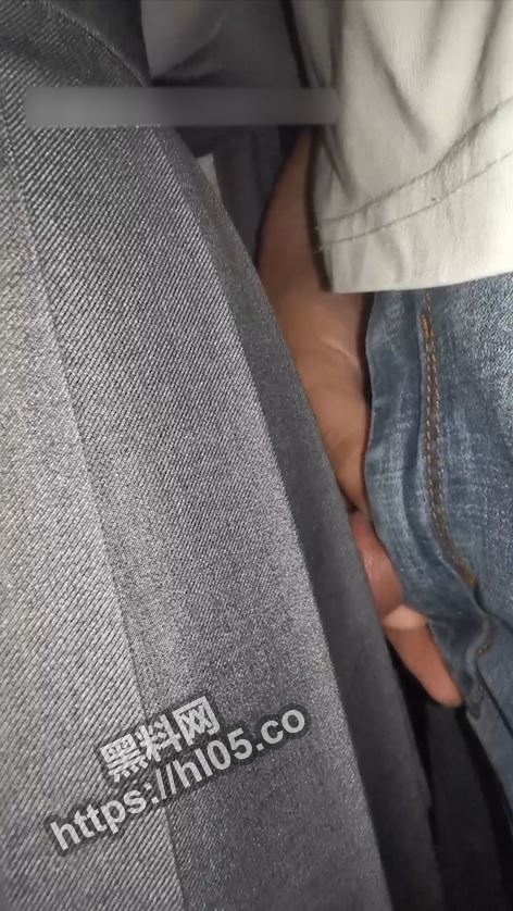472X838