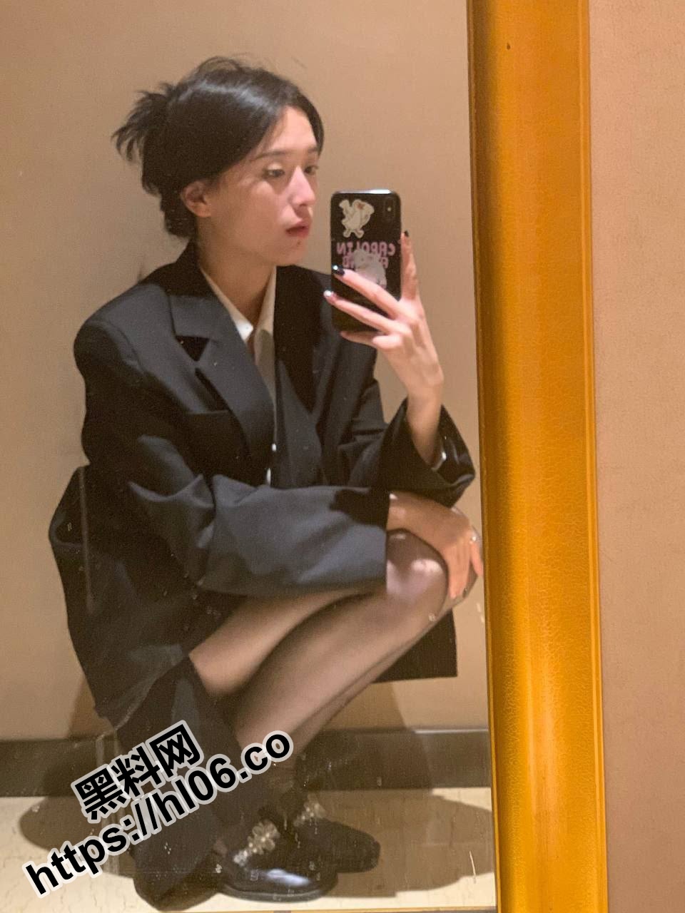 960X1280