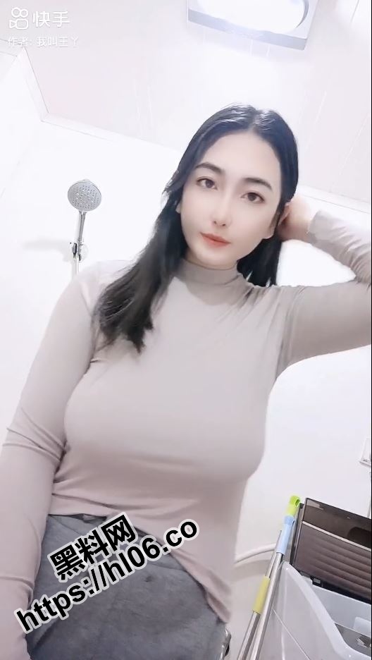 528X936