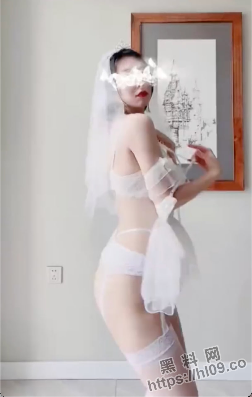814X1280