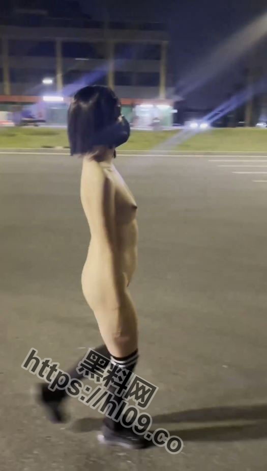525X924