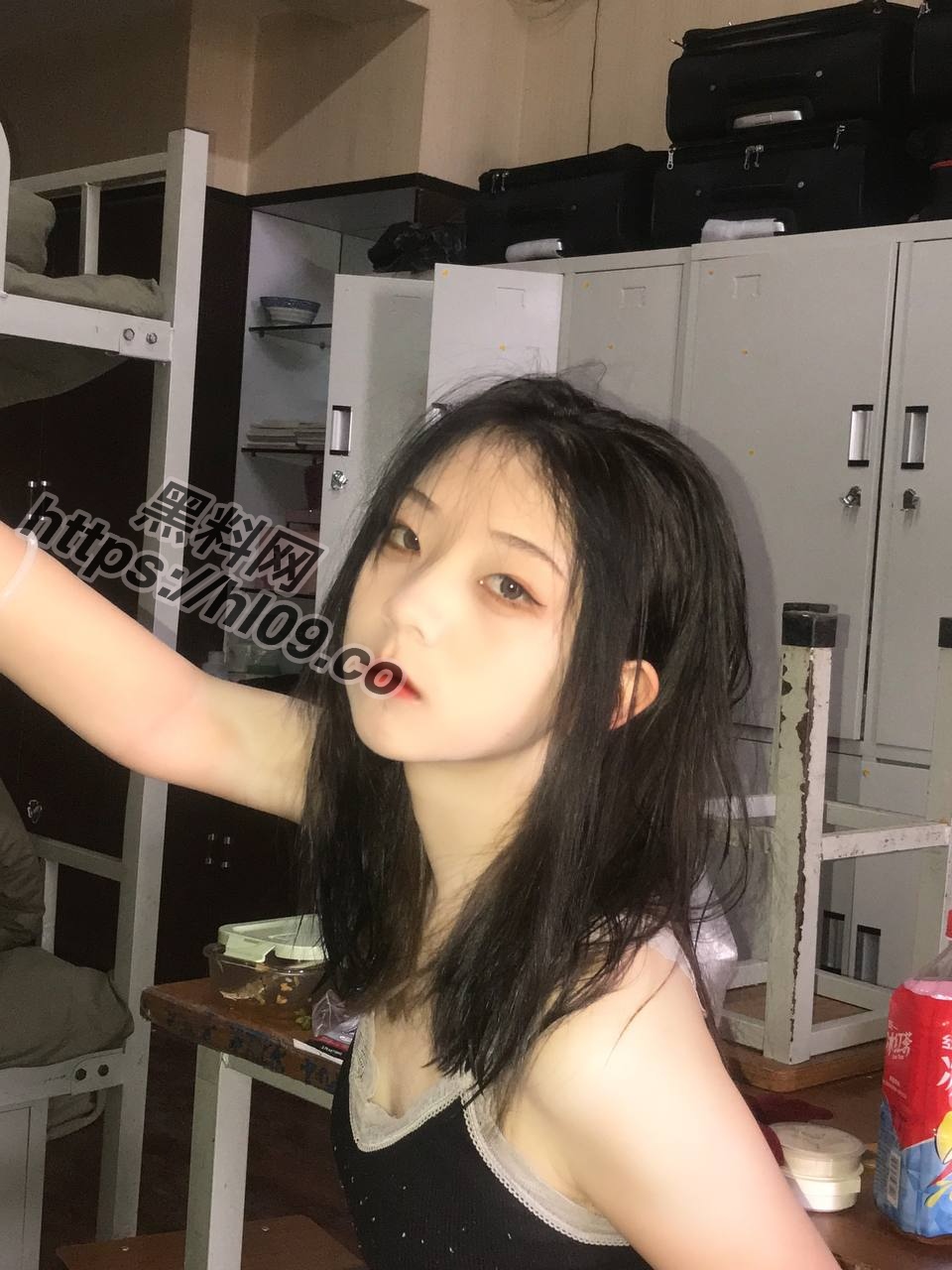 960X1280