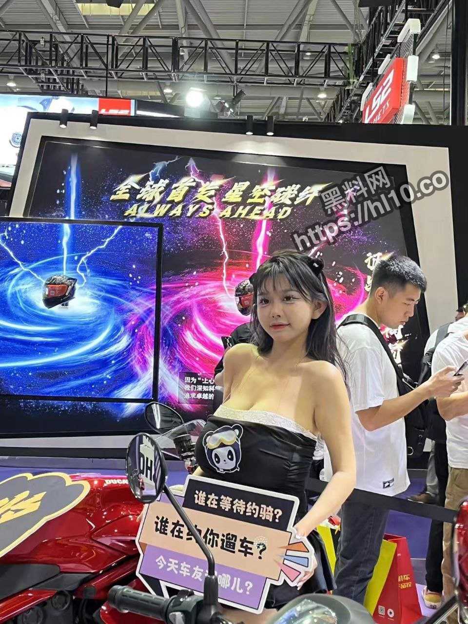 960X1280