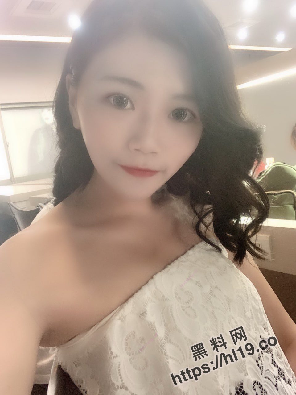 960X1280