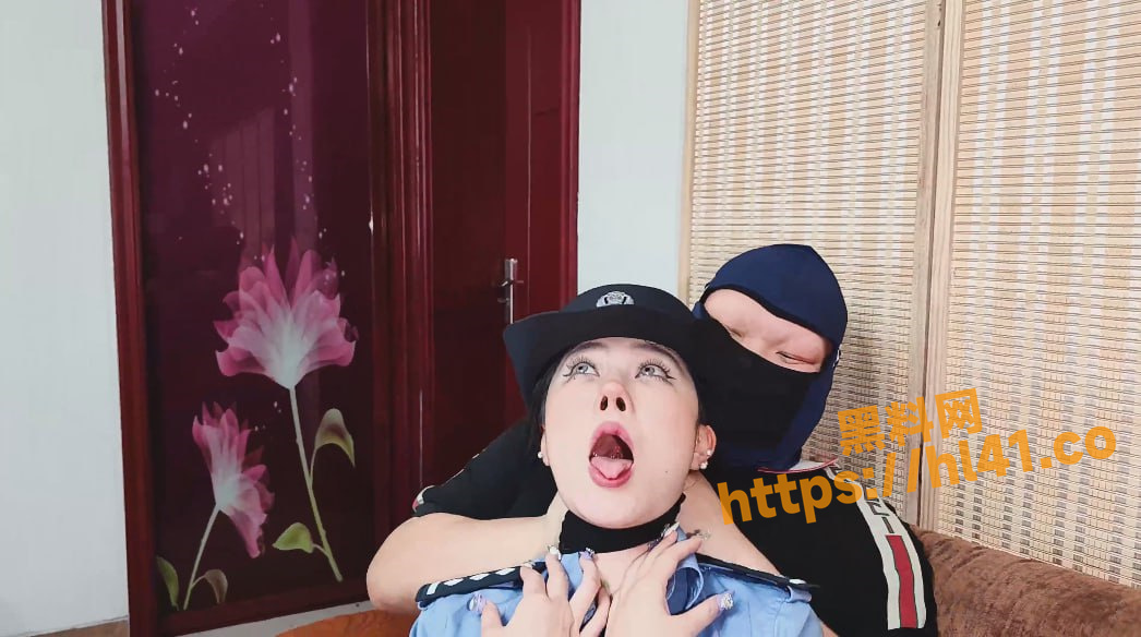 1039X584
