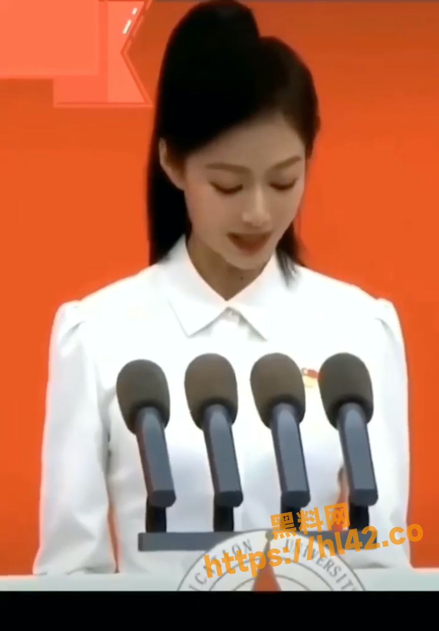 892X1280
