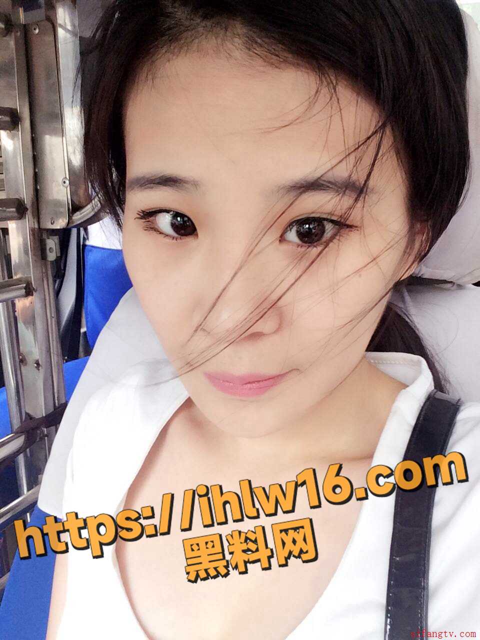 960X1280