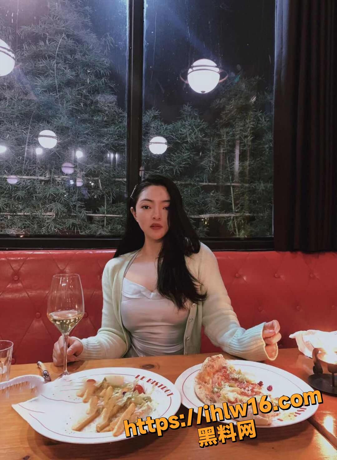 1080X1472