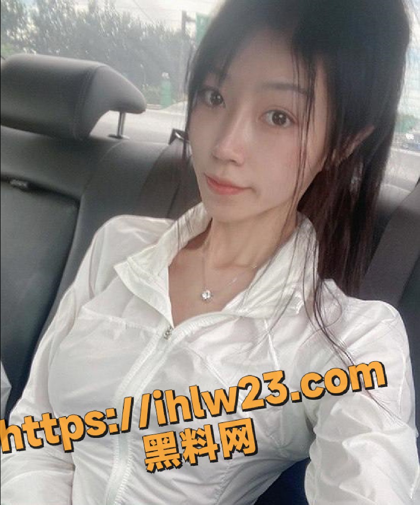827X994
