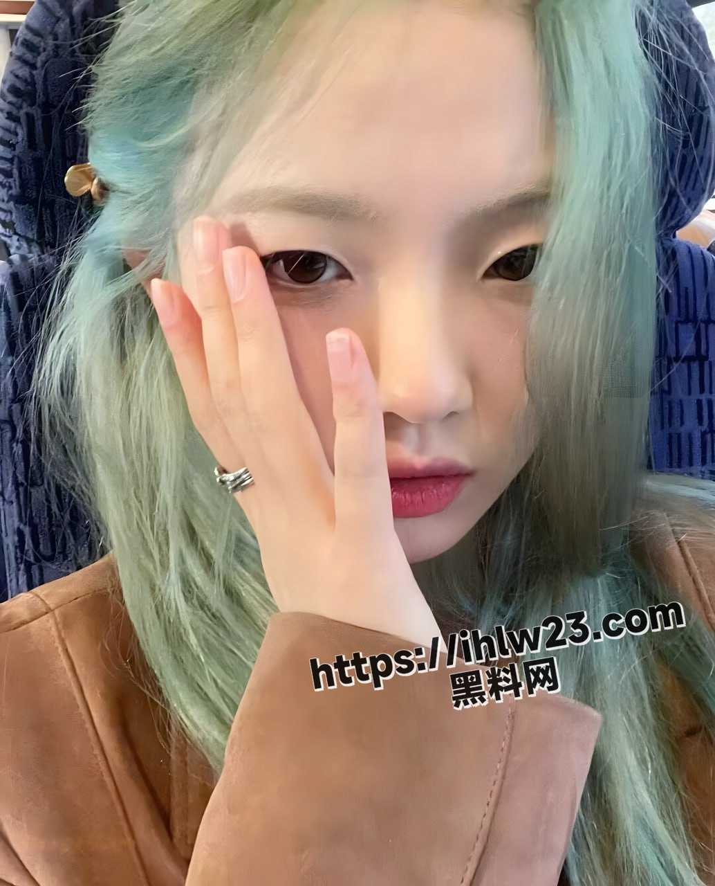 1034X1280
