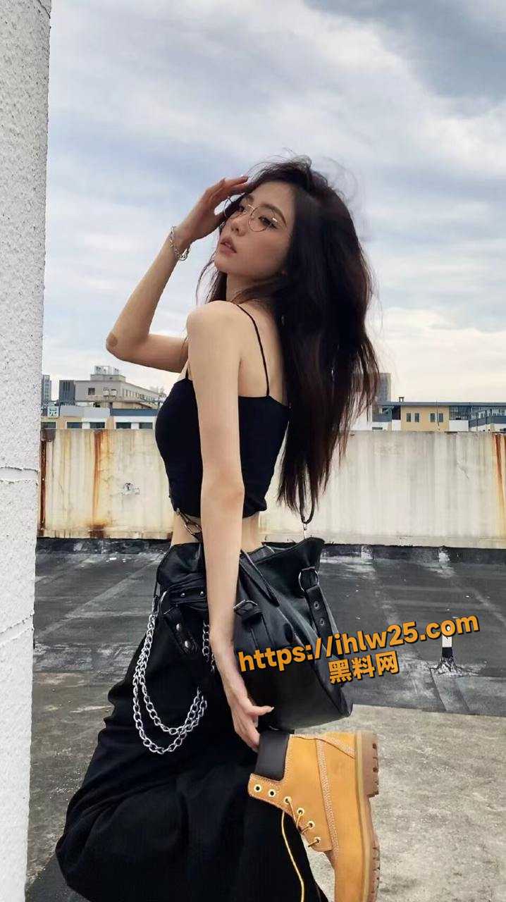 718X1280