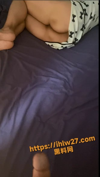 332X587