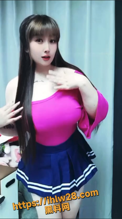 425X763