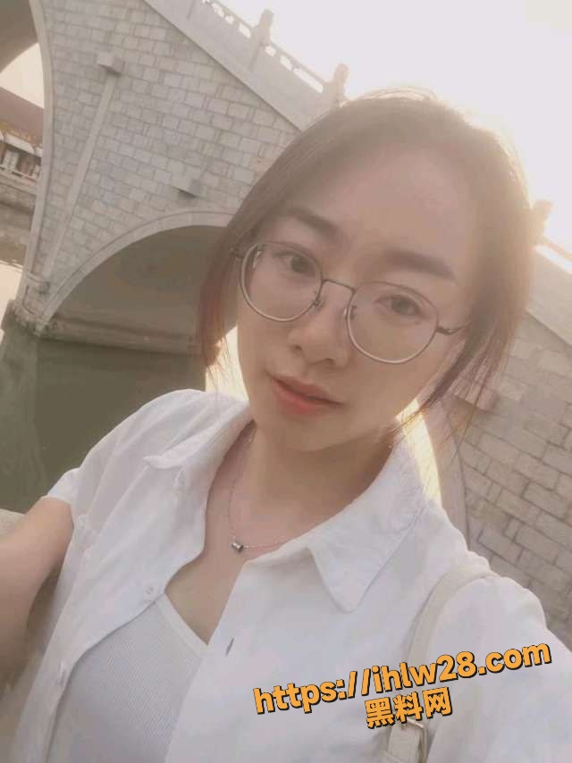 640X854
