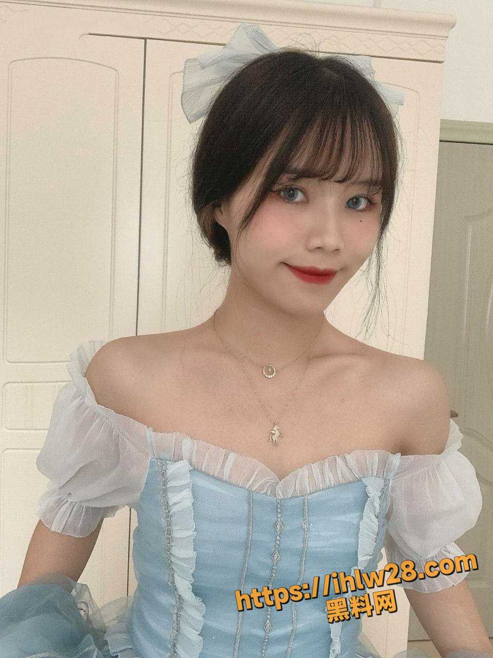 960X1280