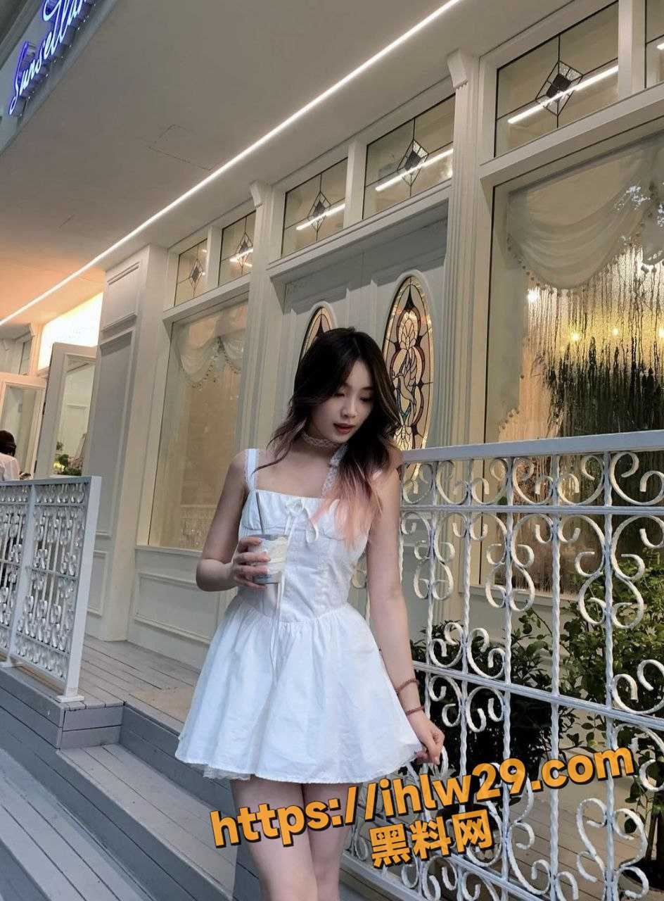 590X1280