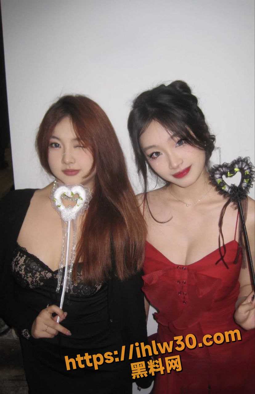 828X1280