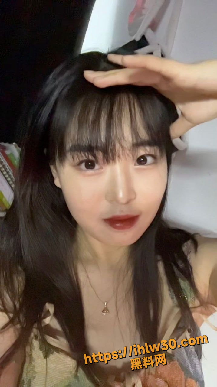 717X1280