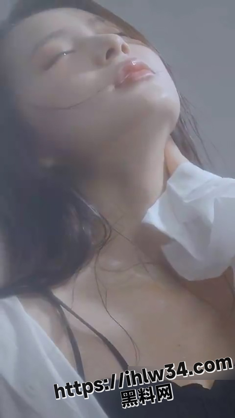 800X1423