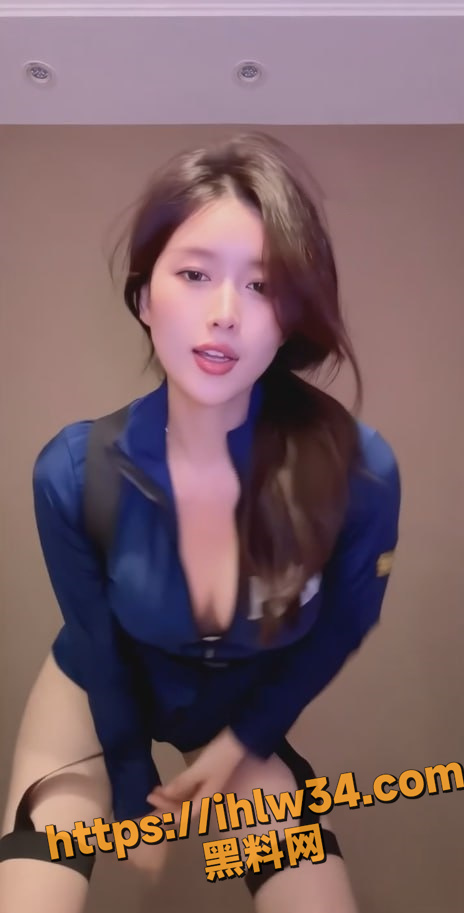 464X913