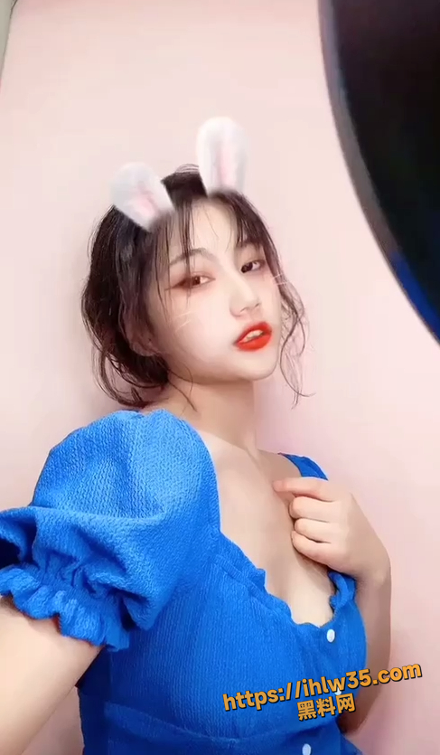 487X835