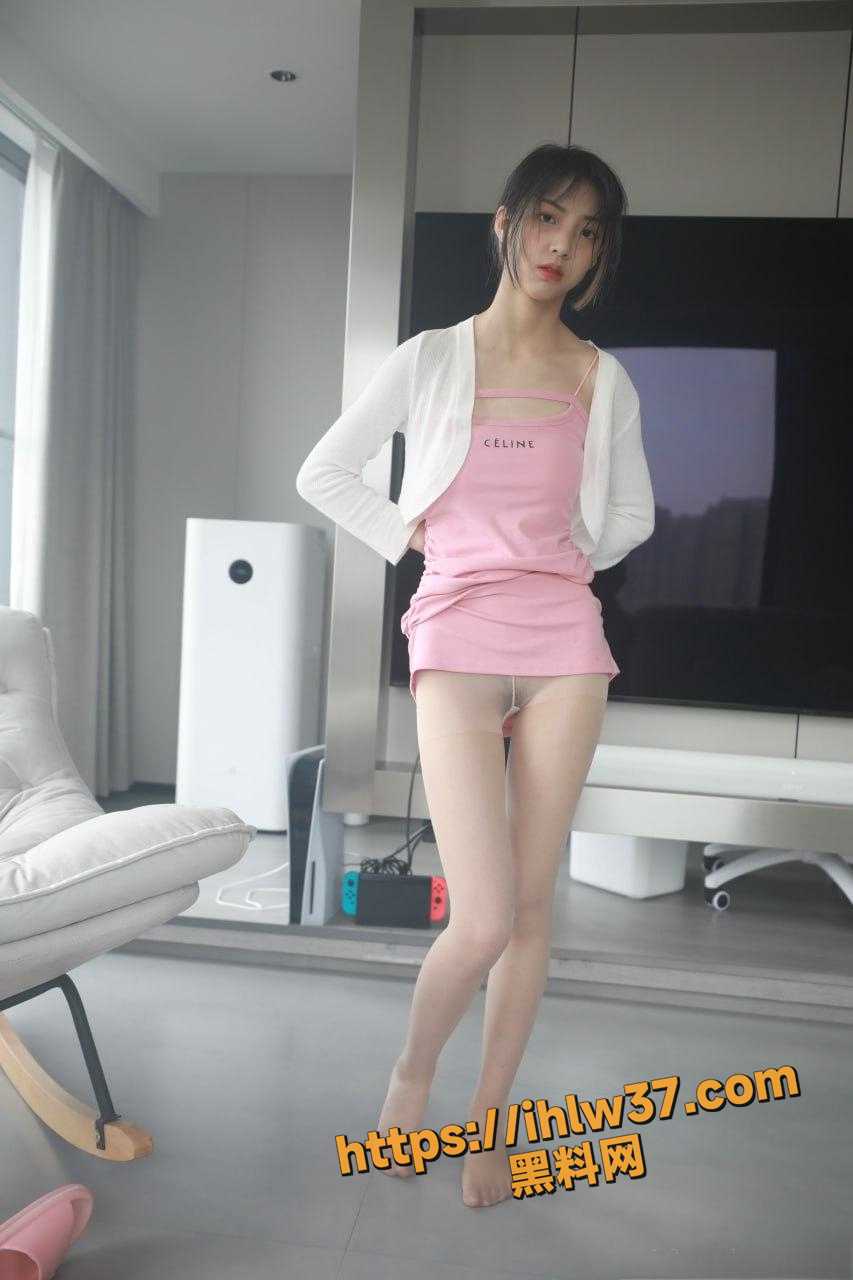 853X1280