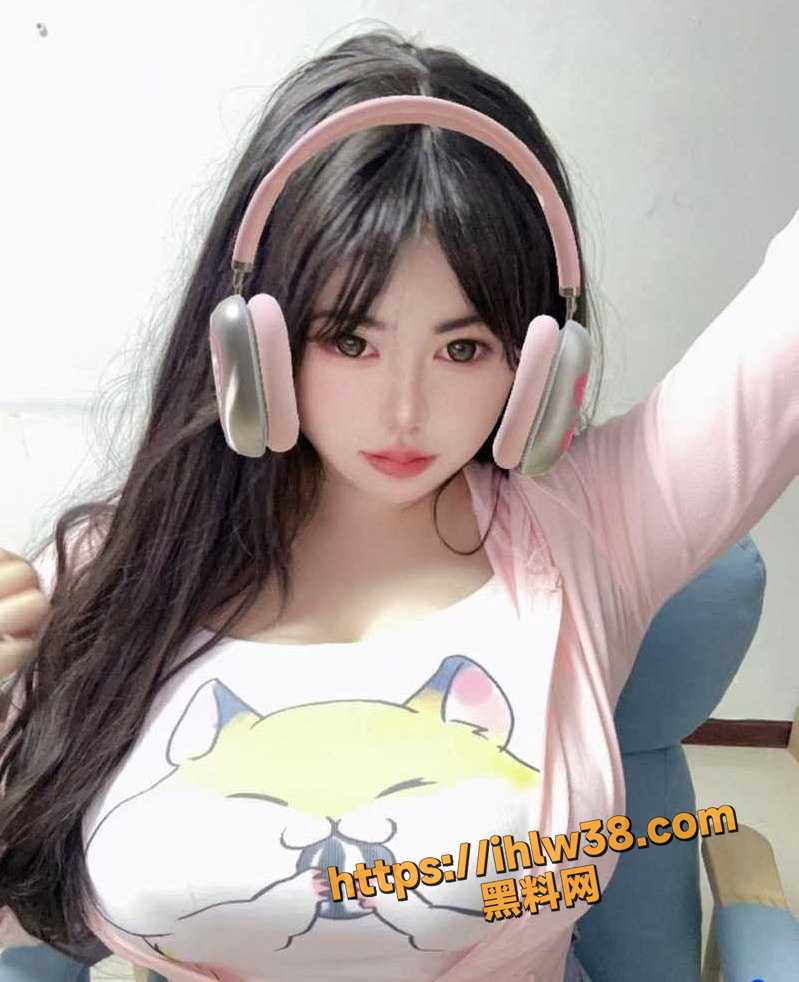 799X982