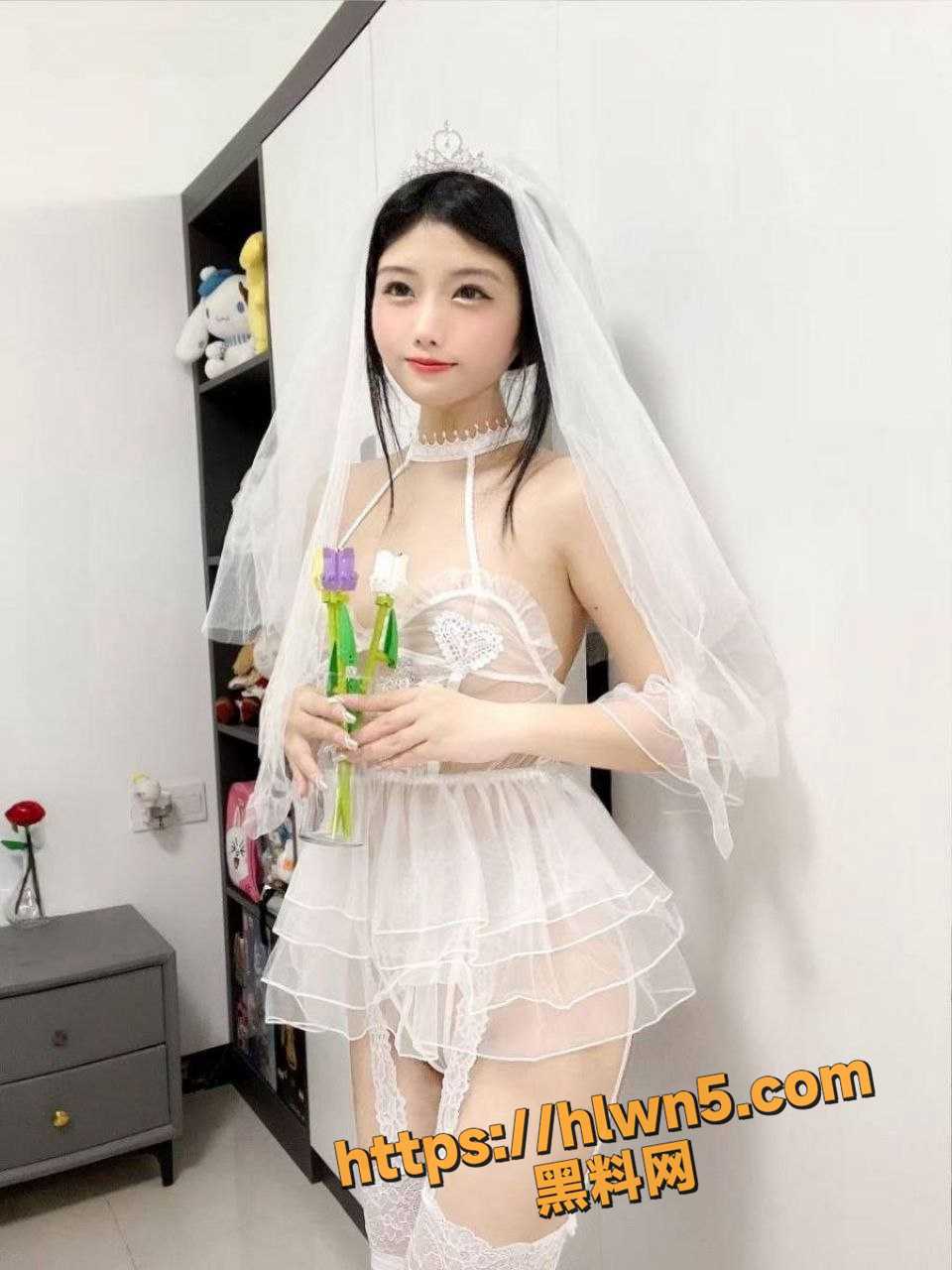 960X1280