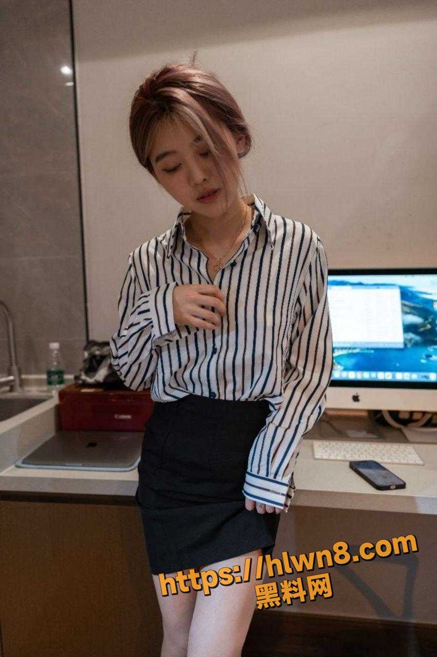 853X1280