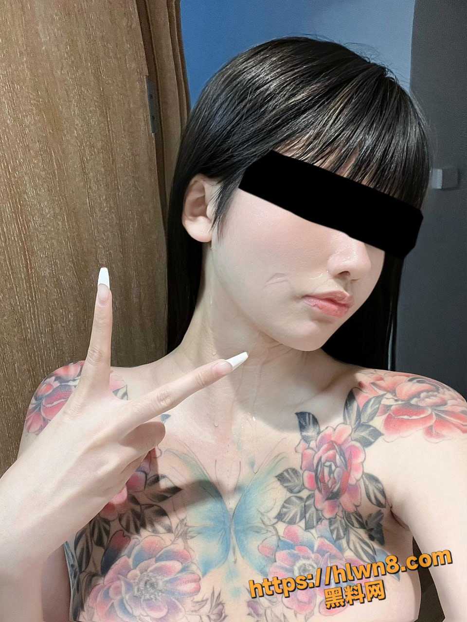 960X1280