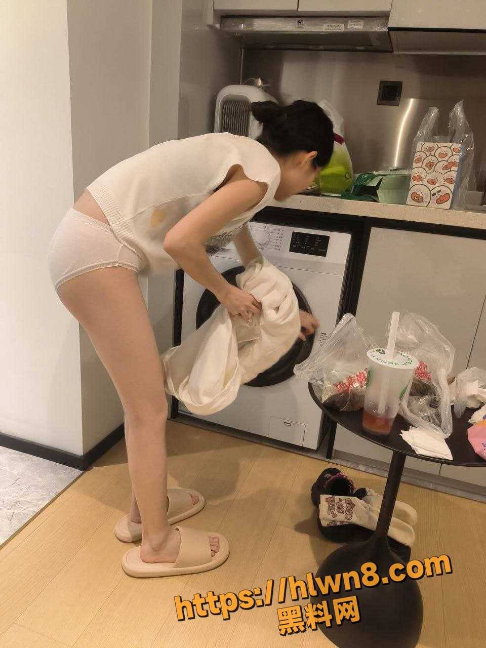 960X1280