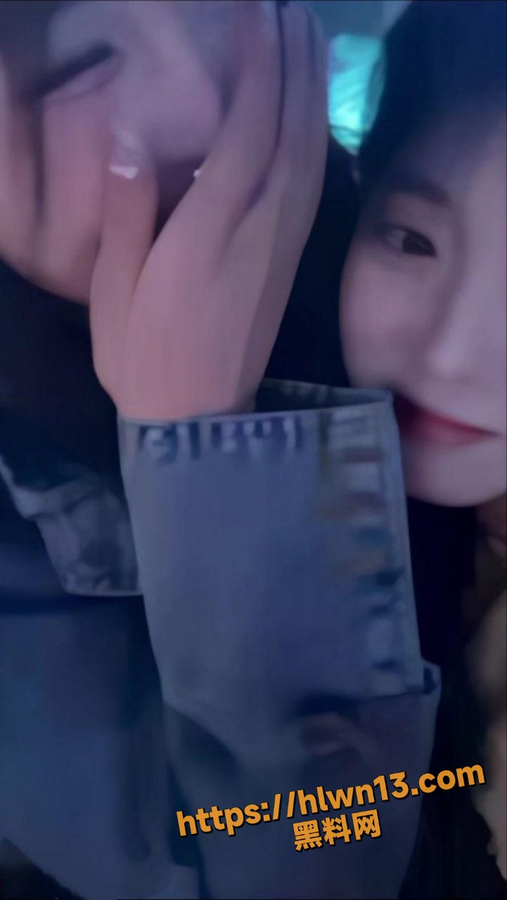 721X1280