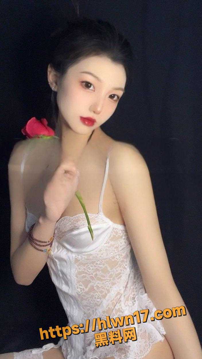 704X1253