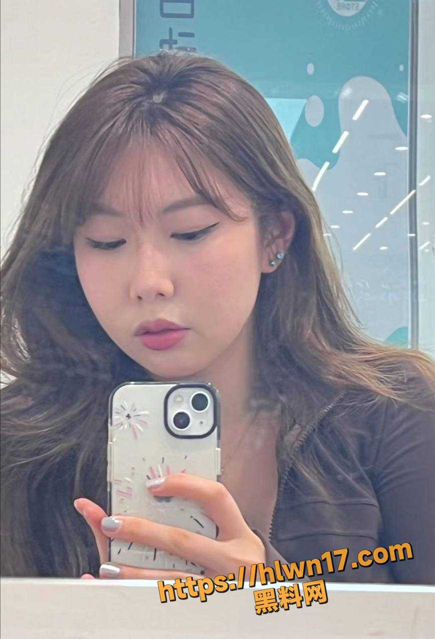 872X1280