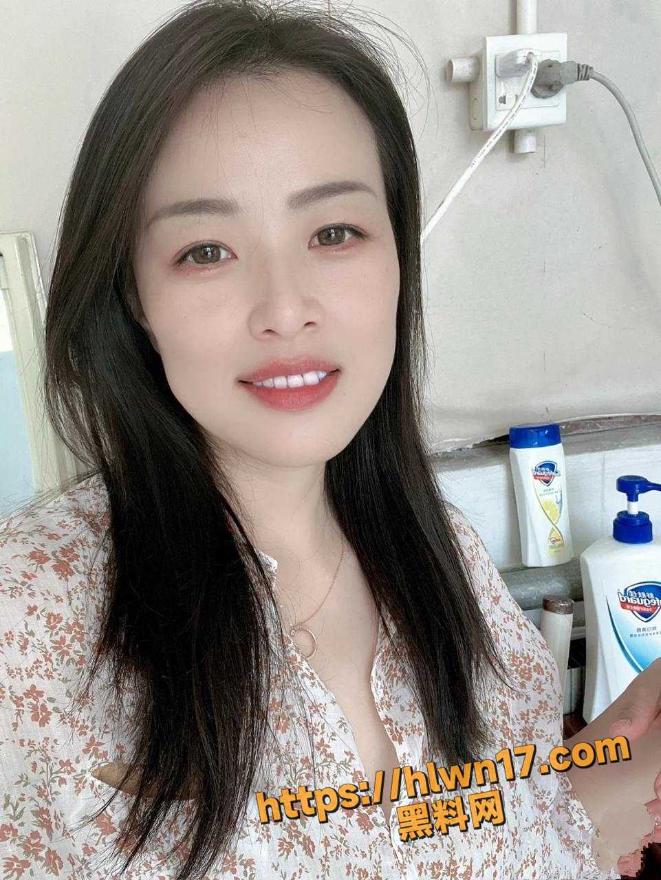 961X1280
