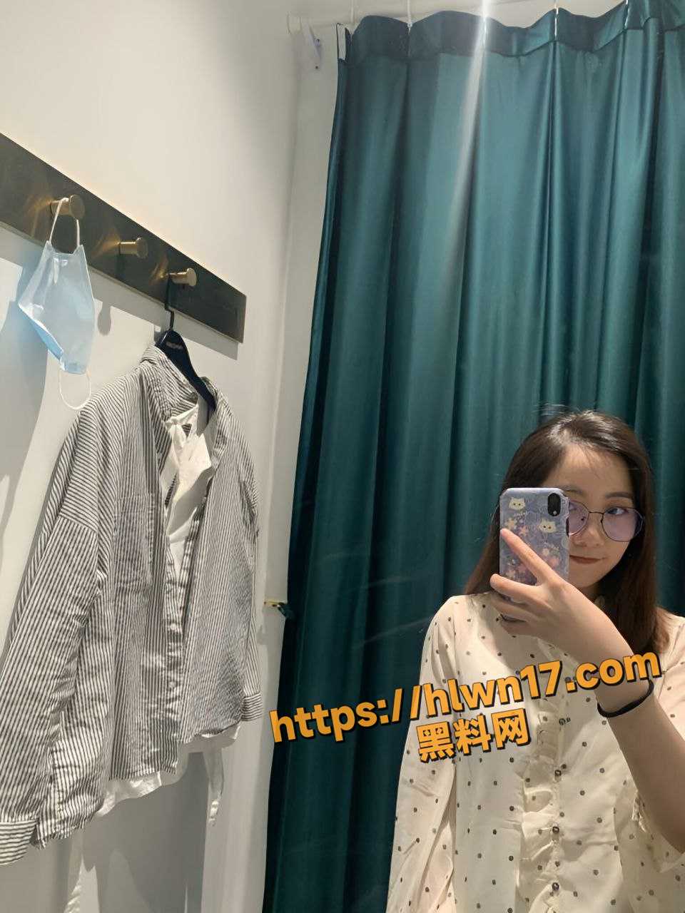 960X1280