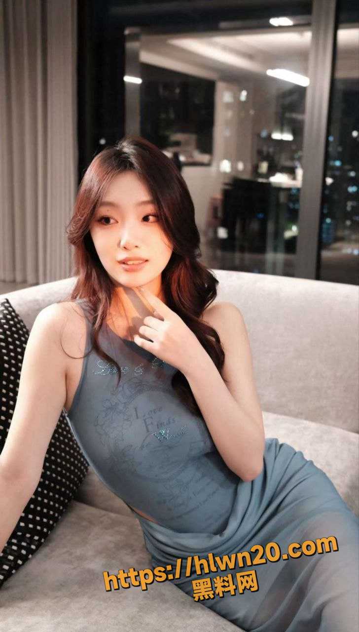 728X1280