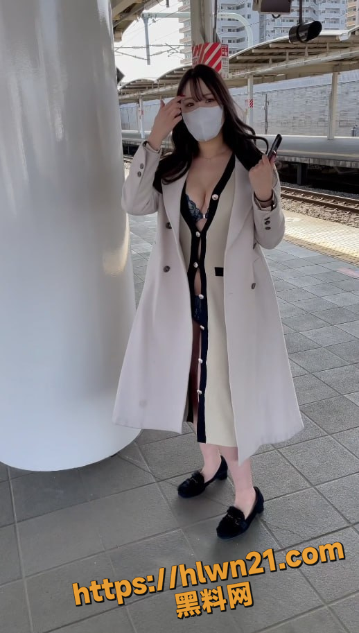 518X913