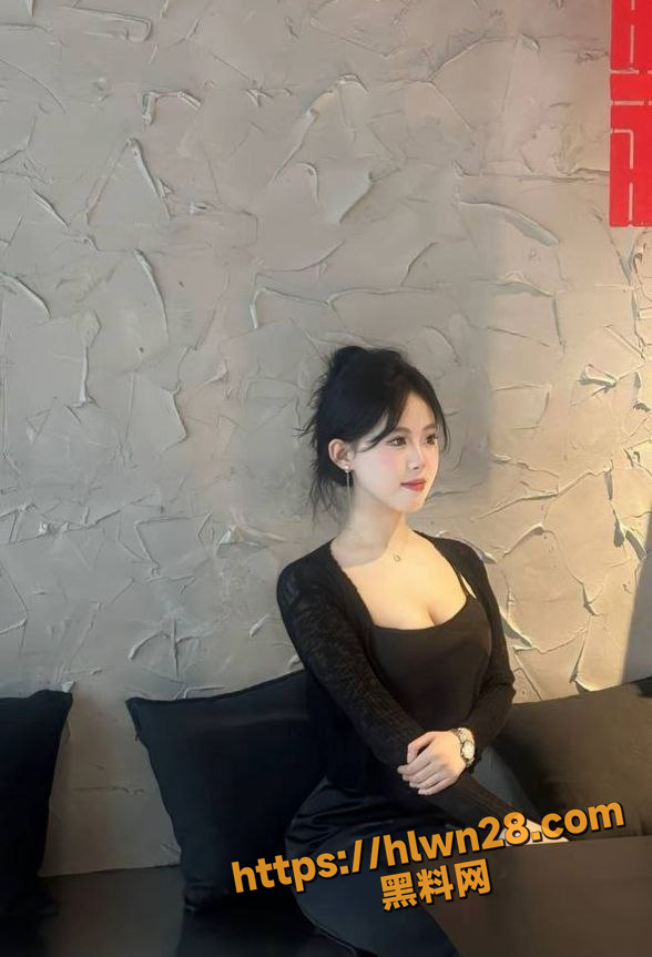 588X863