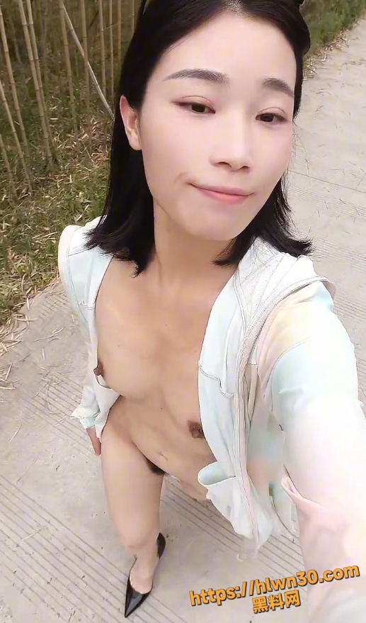 517X879