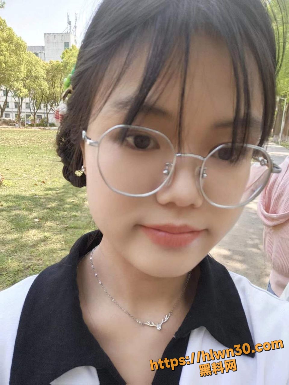 960X1280