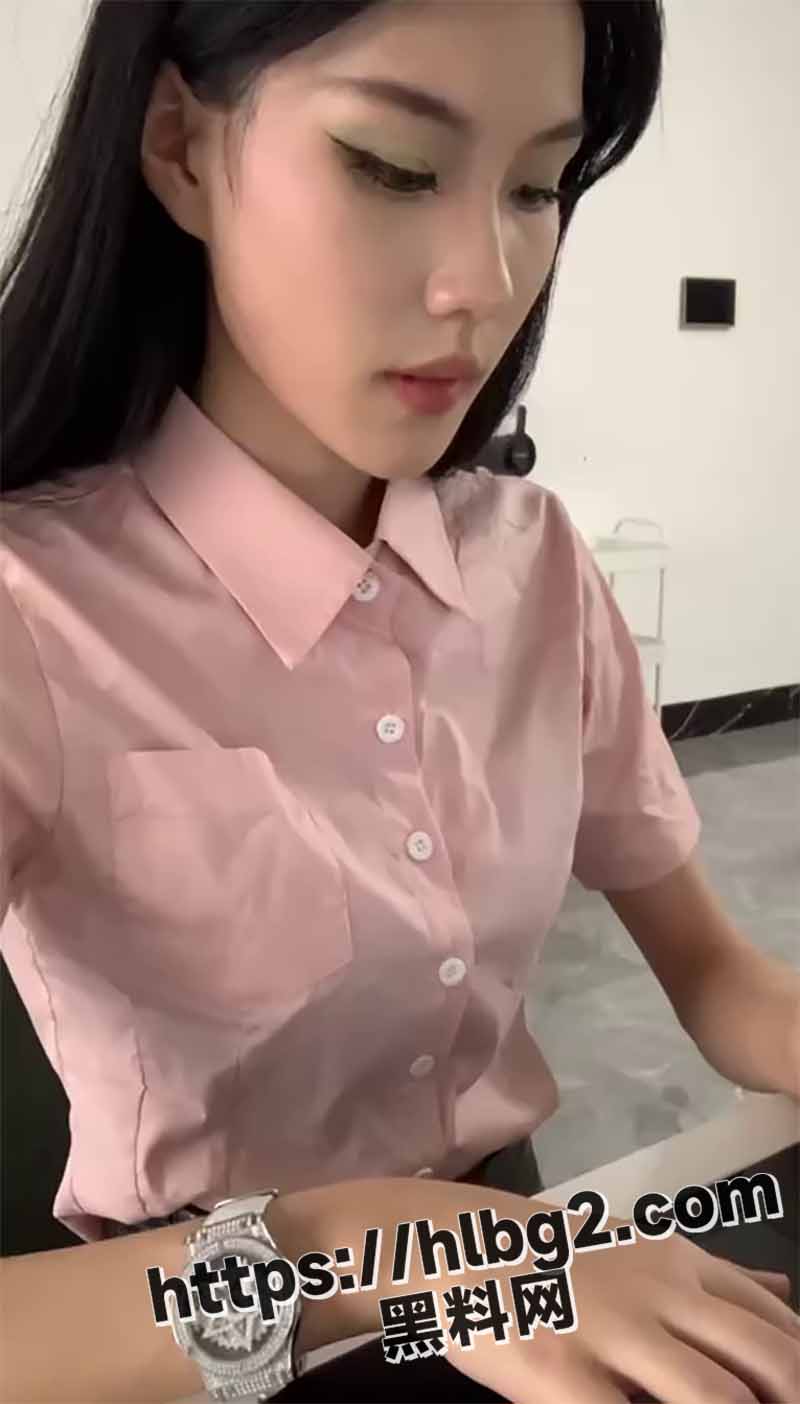 800X1404