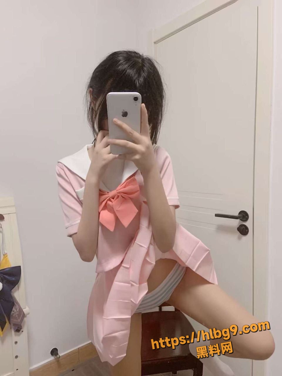960X1280