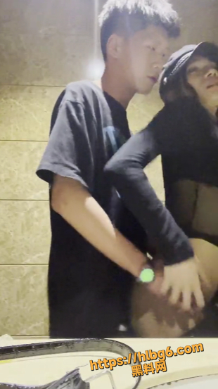 1206
