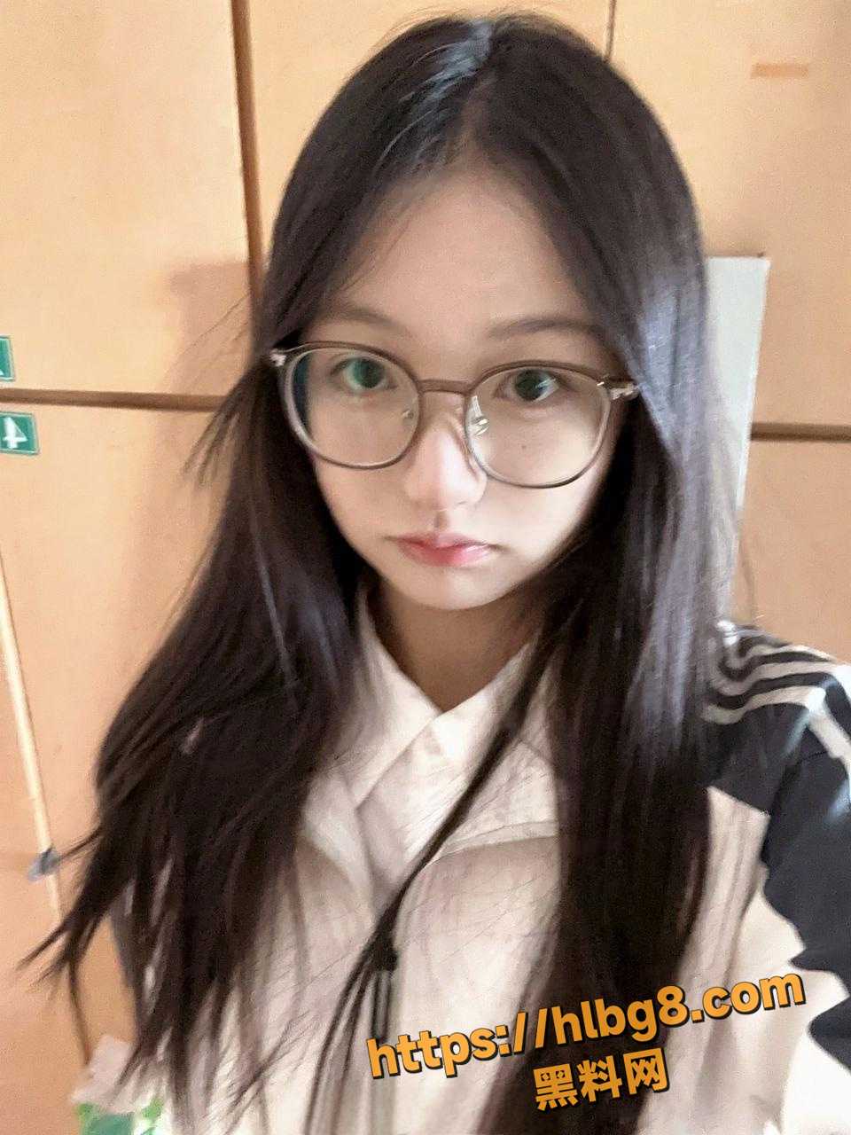1507