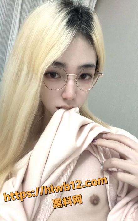 QQ20251202112511
