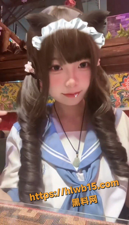 QQ20251210184337