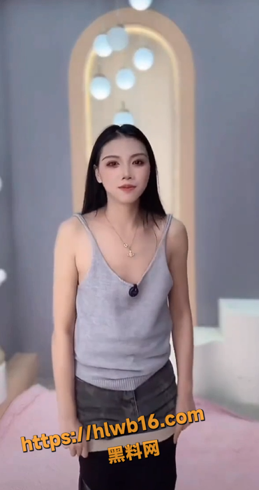 QQ20251215214015