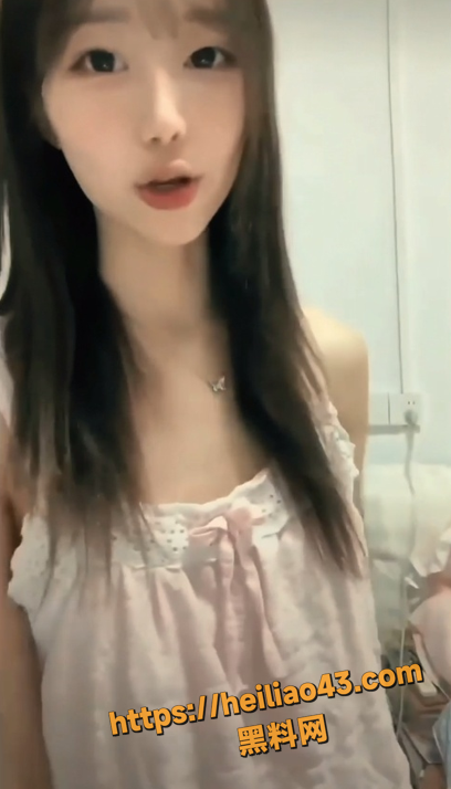 QQ20251223210806
